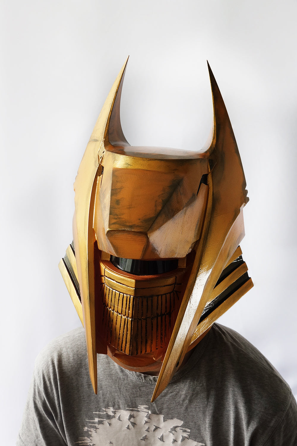 Hood of Exile – Warlock Helmet