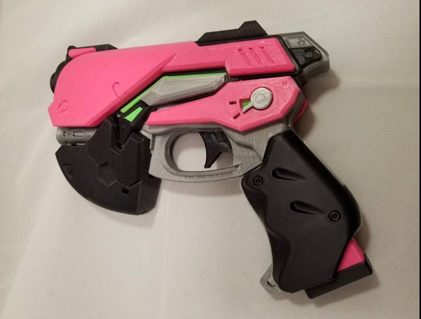 DVa Pistol