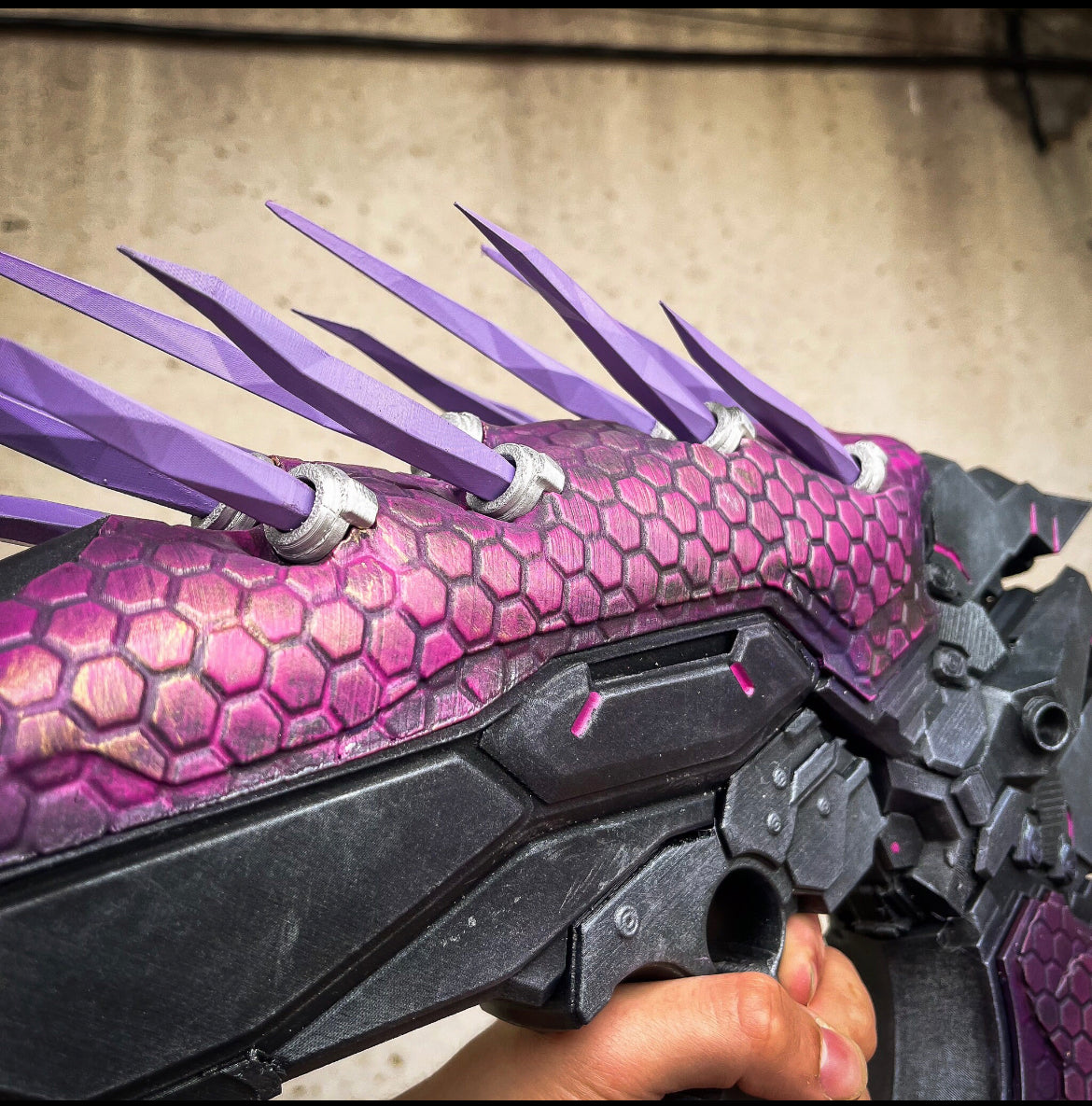 Halo Needler